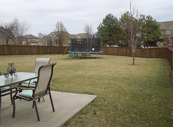5th image of 312 Lakeview Ct