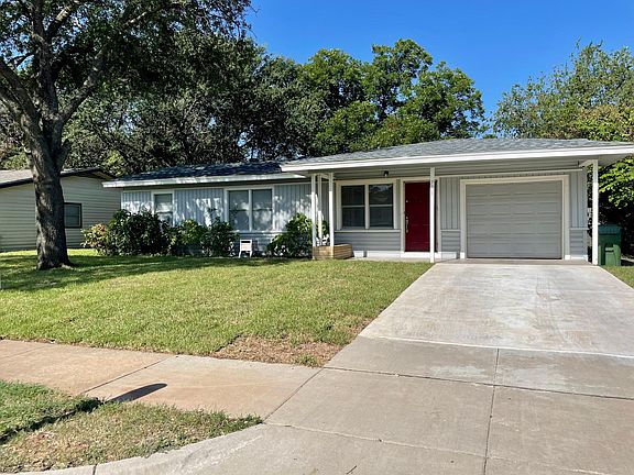 2nd image of 724 Highland Dr
