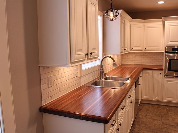 5th image of 10055 Summerfield Dr