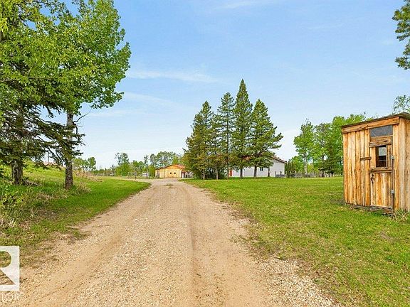 2nd image of 54214 Range Rd #53