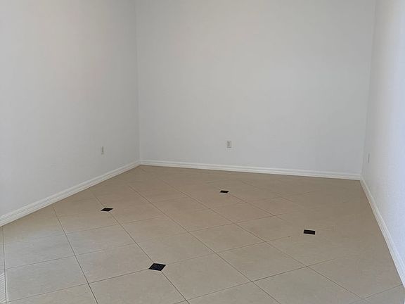 4th image of 6759 Krenson Oaks Cir