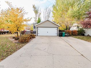 1452 7th St W, West Fargo, ND