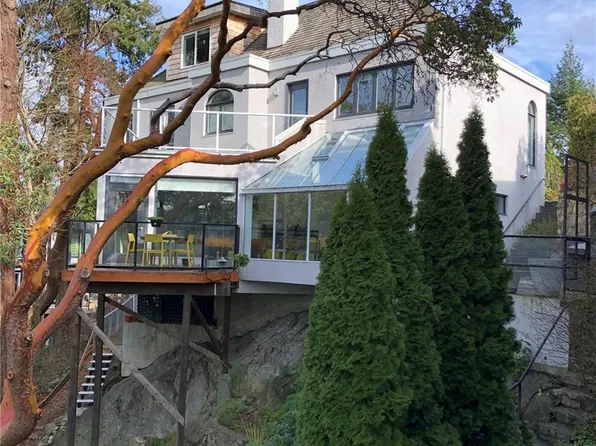 317 Bessborough Close, View Royal, BC V9B 5M3