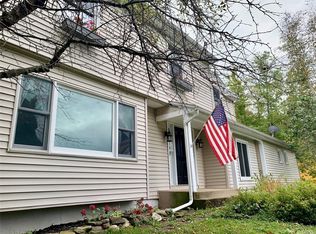 93 Edwards Cir, Oswego, NY 13126