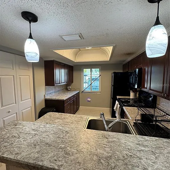 109 Pine Ct — Photo 16