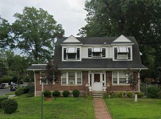 324 E 2nd Ave, Roselle, NJ 07203