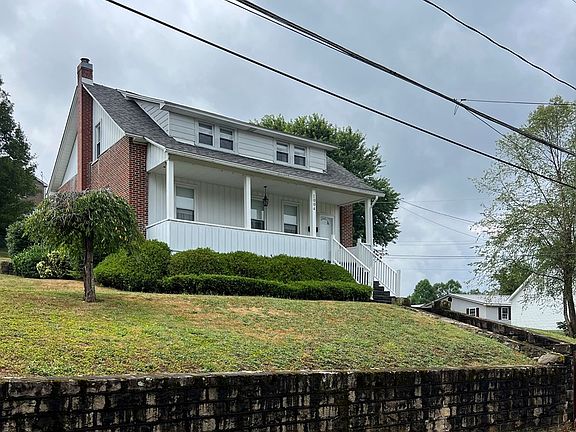 3rd image of 1004 N Oakwood Ave