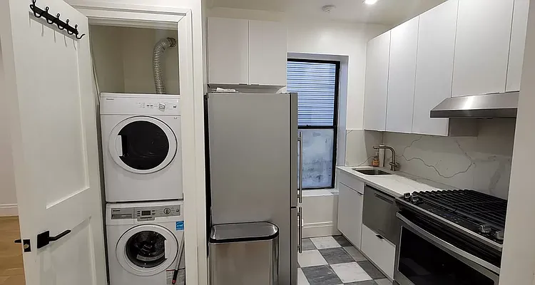 Rented by MJ Property Group LLC | media 10