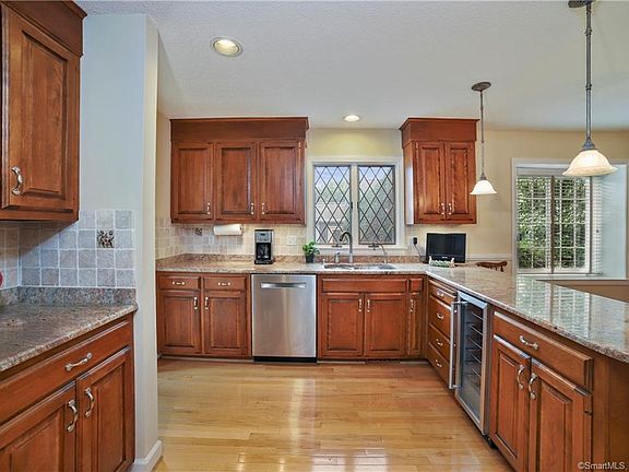 5th image of 128 S Mill Dr #128