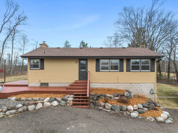28229 Xavis St NW, Isanti, MN 55040
