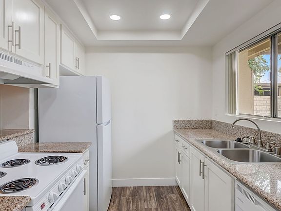 3rd image of 859 N Mountain Ave #8-G