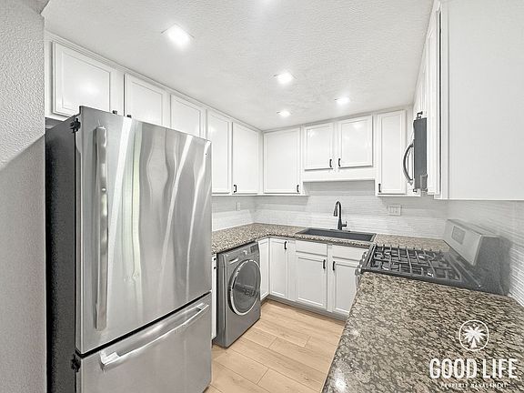 4th image of 4224 46th St Unit 5