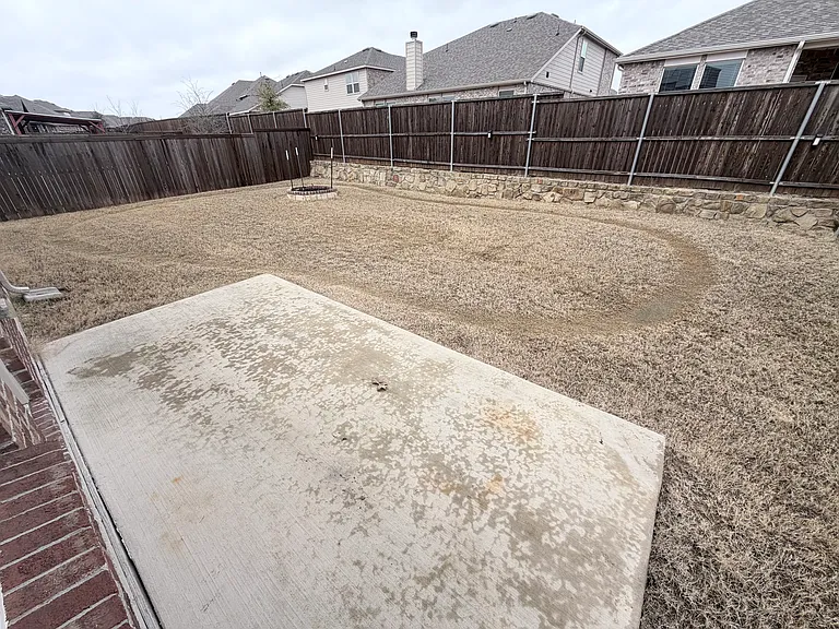 700 Goldenrod Ln — Photo 18