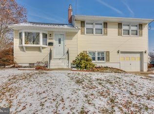 1325 Clifford Rd, Wilmington, DE 19805