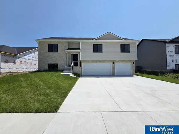 14941 Werner St, Waverly, NE 68462