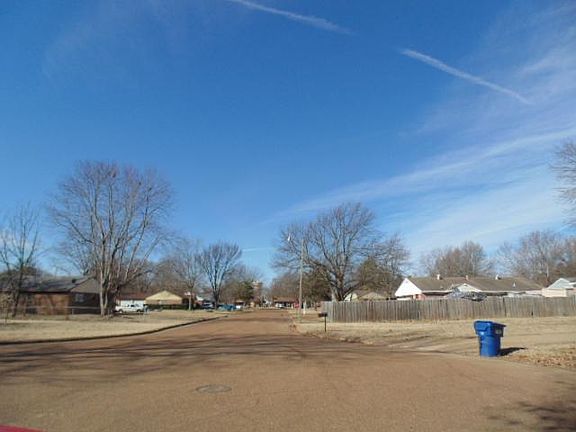 4th image of 2760 Ashbriar Cv