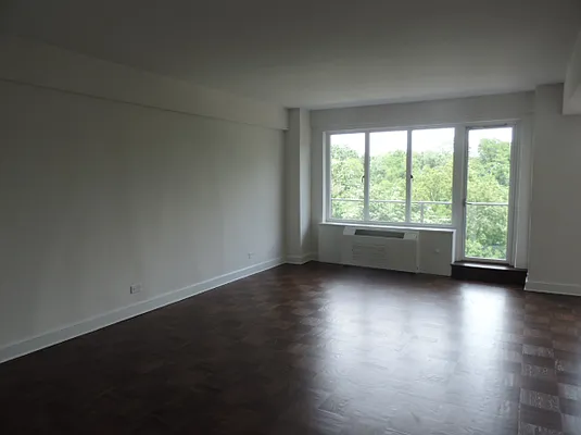 Rented by essential NEW YORK Real Estate | media 12