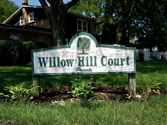 Willow Hill Court