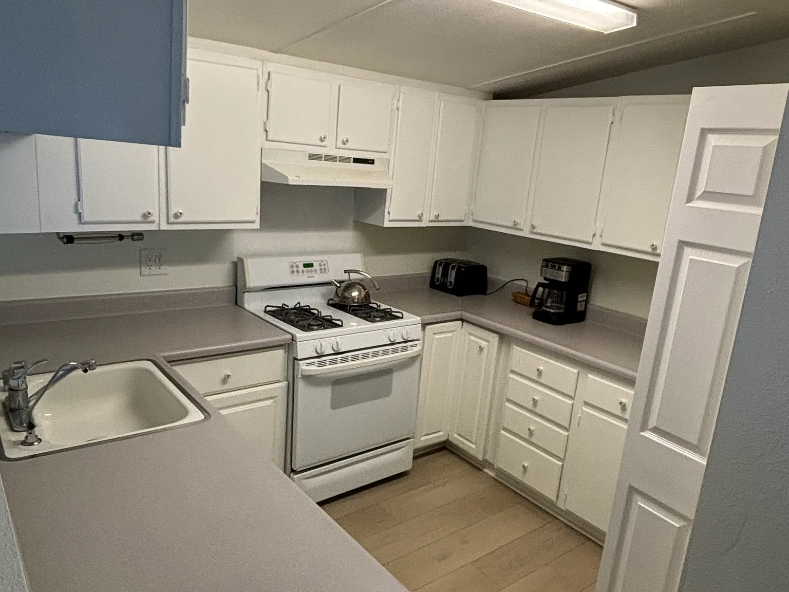 25 Burnham Rd — Photo 4