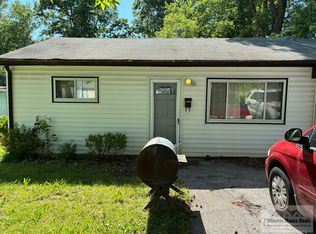 10249 Earl Dr, Saint Louis, MO 63136
