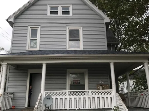 347 W Station St, Kankakee, IL