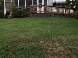 1882 Woodburn Rd, Charlottesville, VA 22901