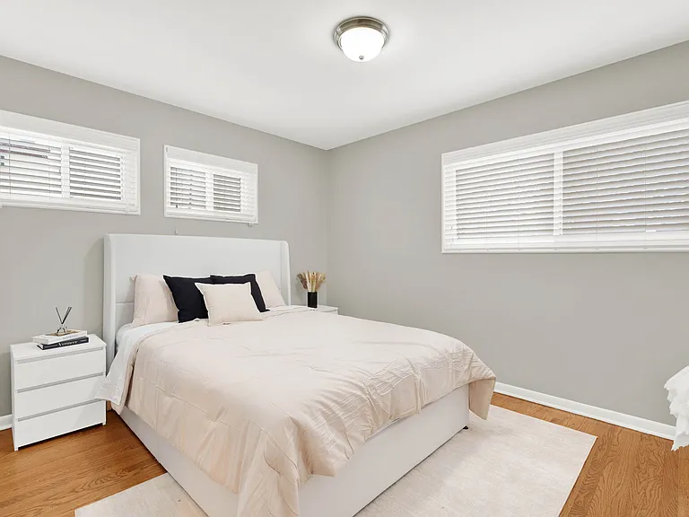 1809 W Farnum Ave #3 — Photo 32