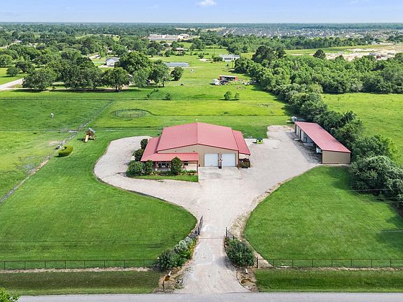4th image of 31011 N Fulshear Dr