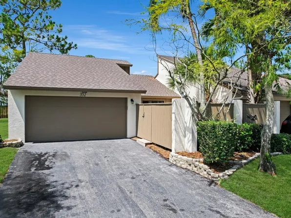 352 Wood Dale Drive, Wellington, FL 33414