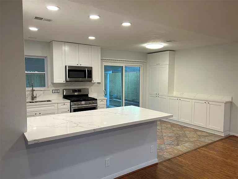 946 Sierra Shadows Dr — Photo 23