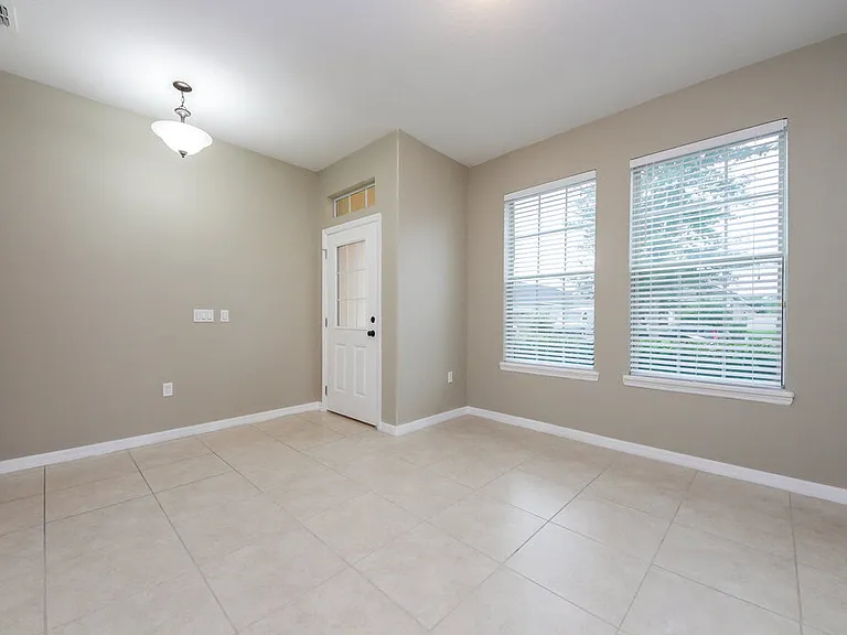 7424 Azalea Cove Cir — Photo 2