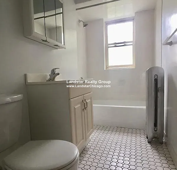 908 Reba Pl #3N — Photo 3