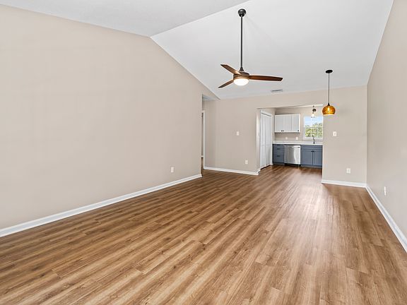 3rd image of 97 Jonestown Rd #97