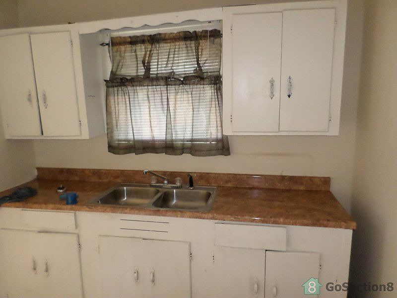 2nd image of 529 Carlisle Ave