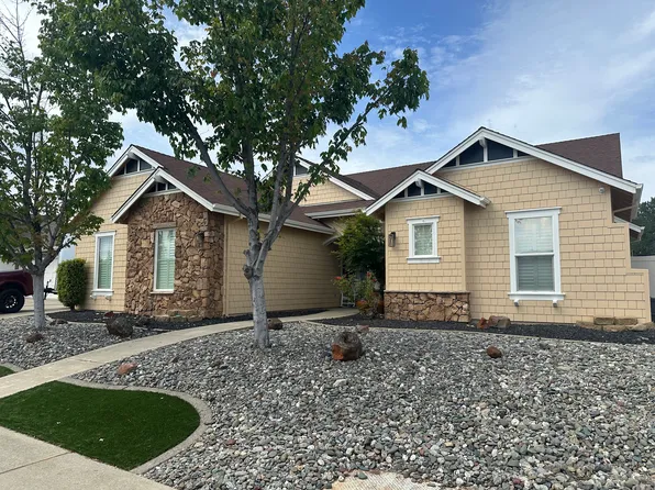 19530 Carnegie Dr #1, Redding, CA 96003