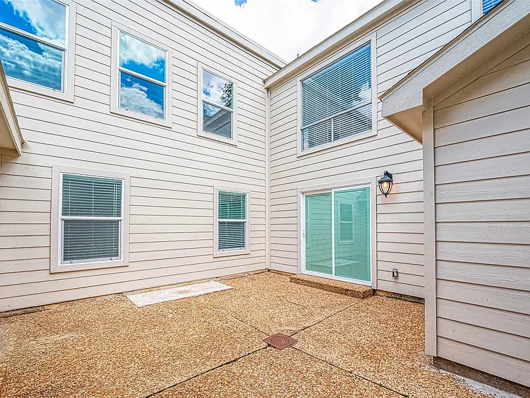1623 Cherry Ridge Dr — Photo 42