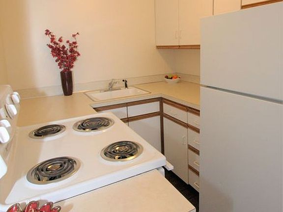 4th image of 2118 N 30th St APT 2