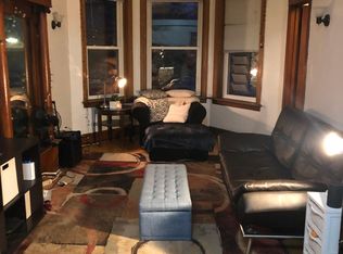 1028 S May St APT 2F, Chicago, IL 60607