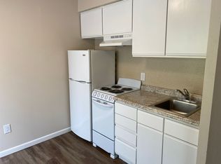 400 10th Ave #411, Seattle, WA 98122
