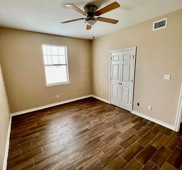 1st image of 2517 Chuparosa Ct #3
