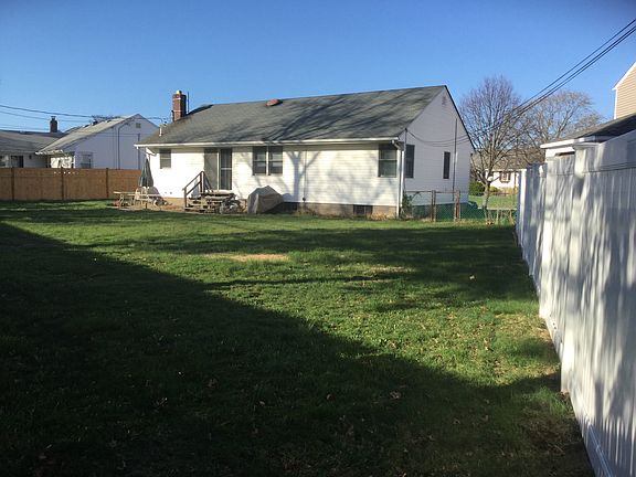 4th image of 67 Colonial Dr