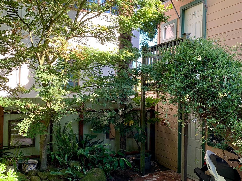 1st image of 405 Burlingame Ave #1