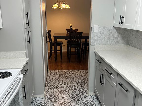 3rd image of 4119 Medical Dr #C