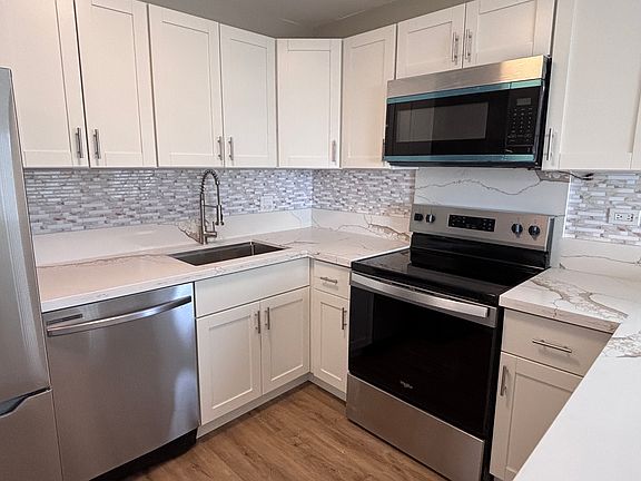 3rd image of 2140 Kuhio Ave APT 1102