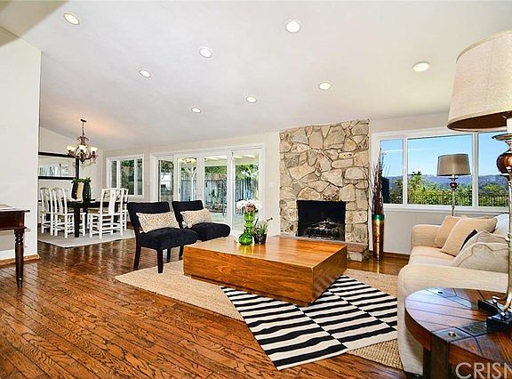 4th image of 5720 Wallis Ln