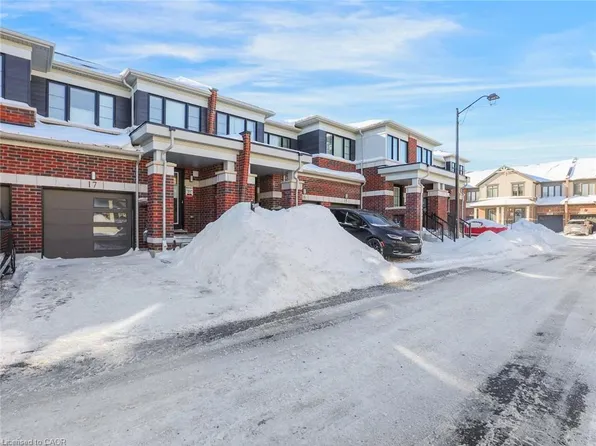 15 Blacklock St #17, Cambridge, ON N1S 0E6