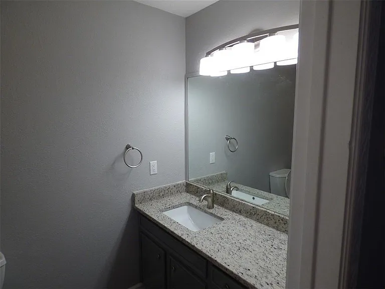 6107 La Mesa St — Photo 16
