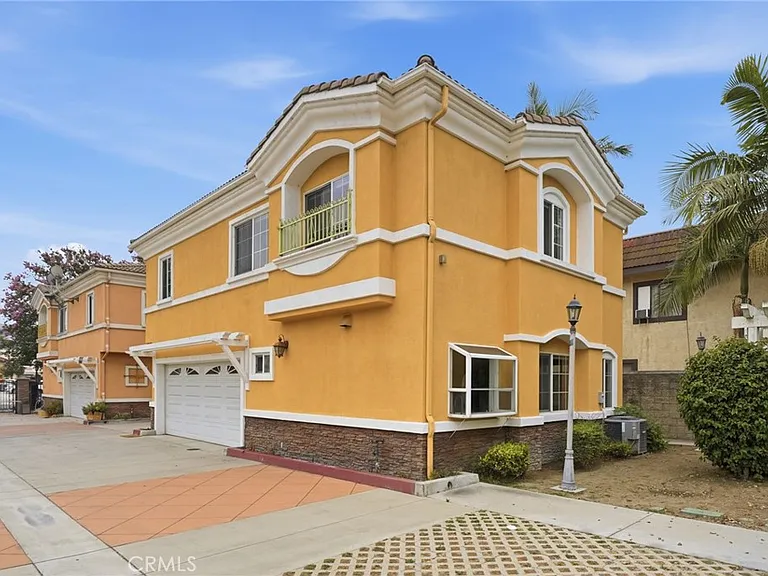 5803 Fullerton Ave — Photo 37