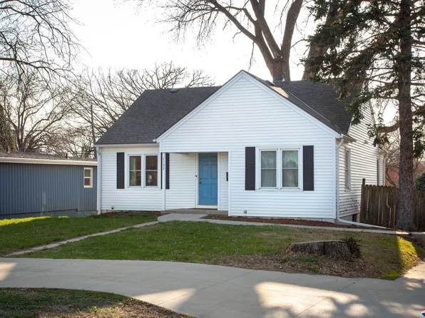 1133 S 48th St, Lincoln, NE 68510
