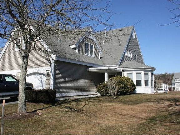 12 Bay Pointe Drive